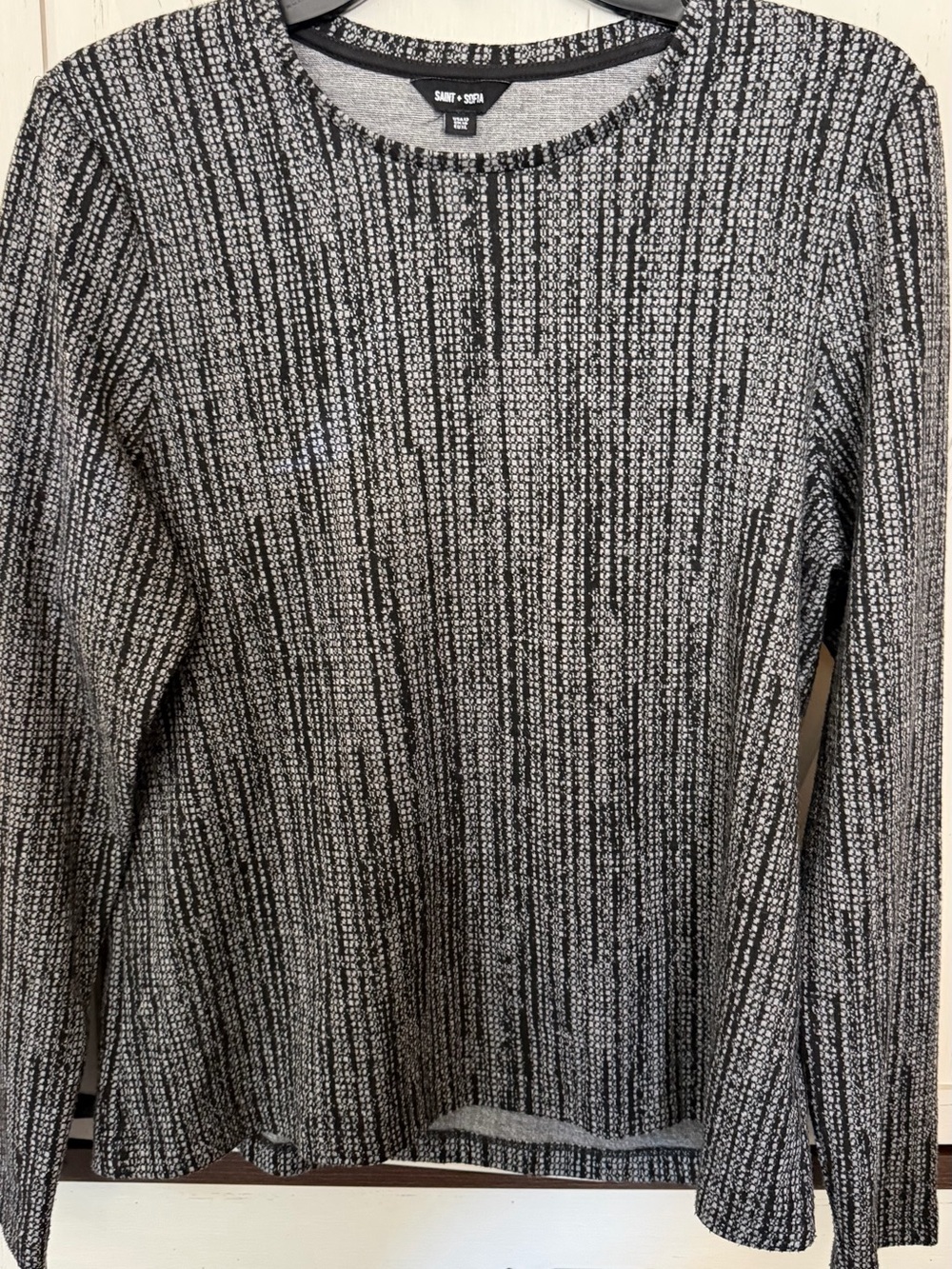 Saint + Sofia Black & Gray Textured Knit Top – US Size 12